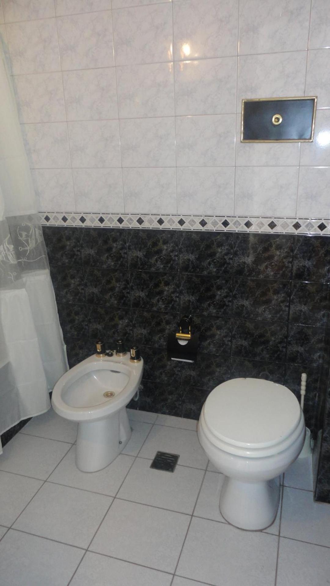 Hosp Italiano A 300 Mts Para 4 Personas Super Comodo Equipado Y Luminoso Premiado * Buenos Aires